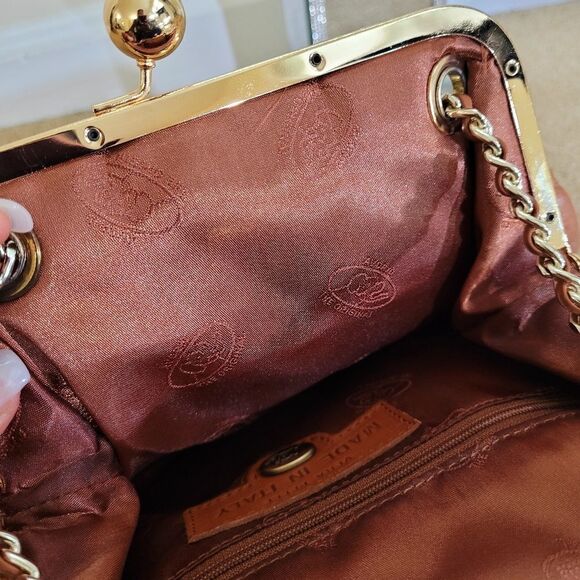 Vera Pelle purse  - Picture 13 of 15